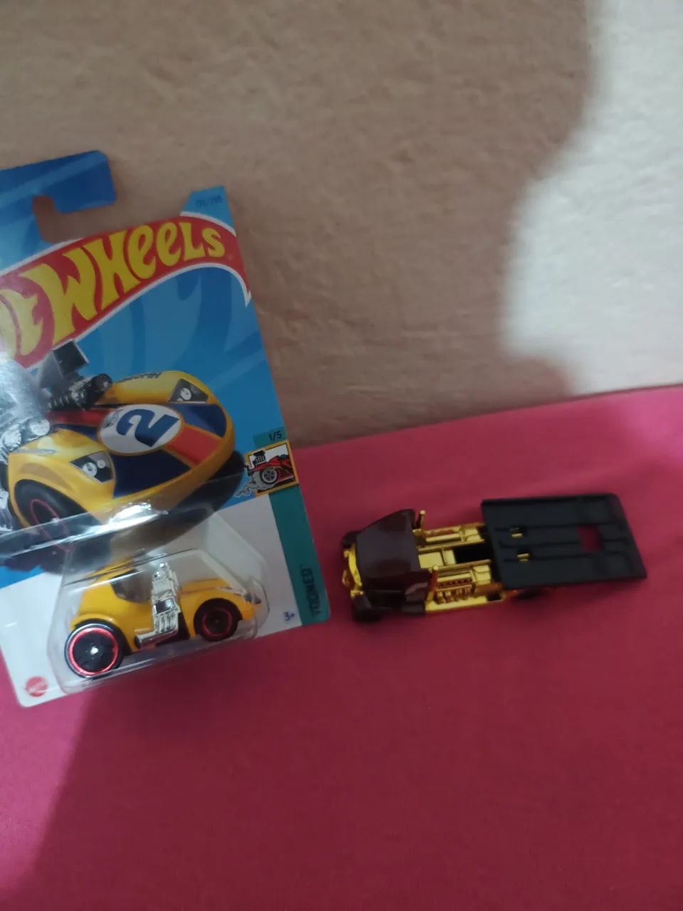  Hot Wheels Toonied Twin Mill e guincho - Foto 3