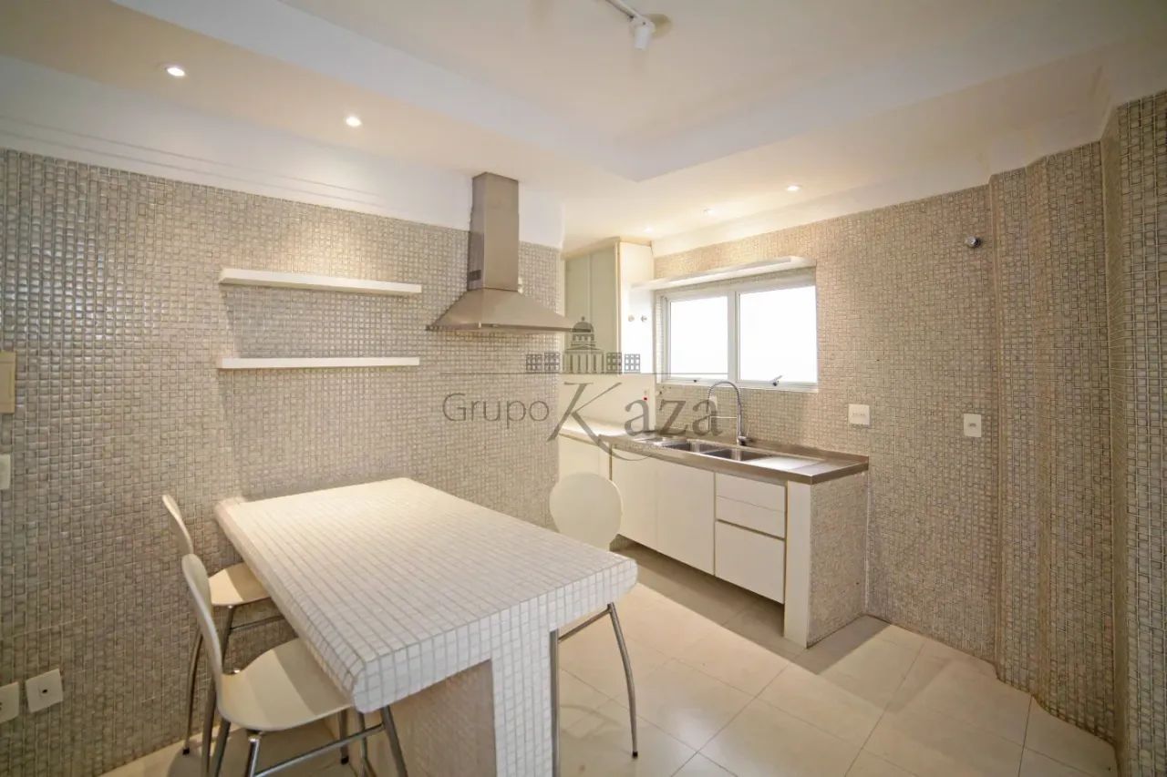 Apartamento -Jardim América - 2 Dormitórios sendo 1 Suíte - 149m2 - Foto 4