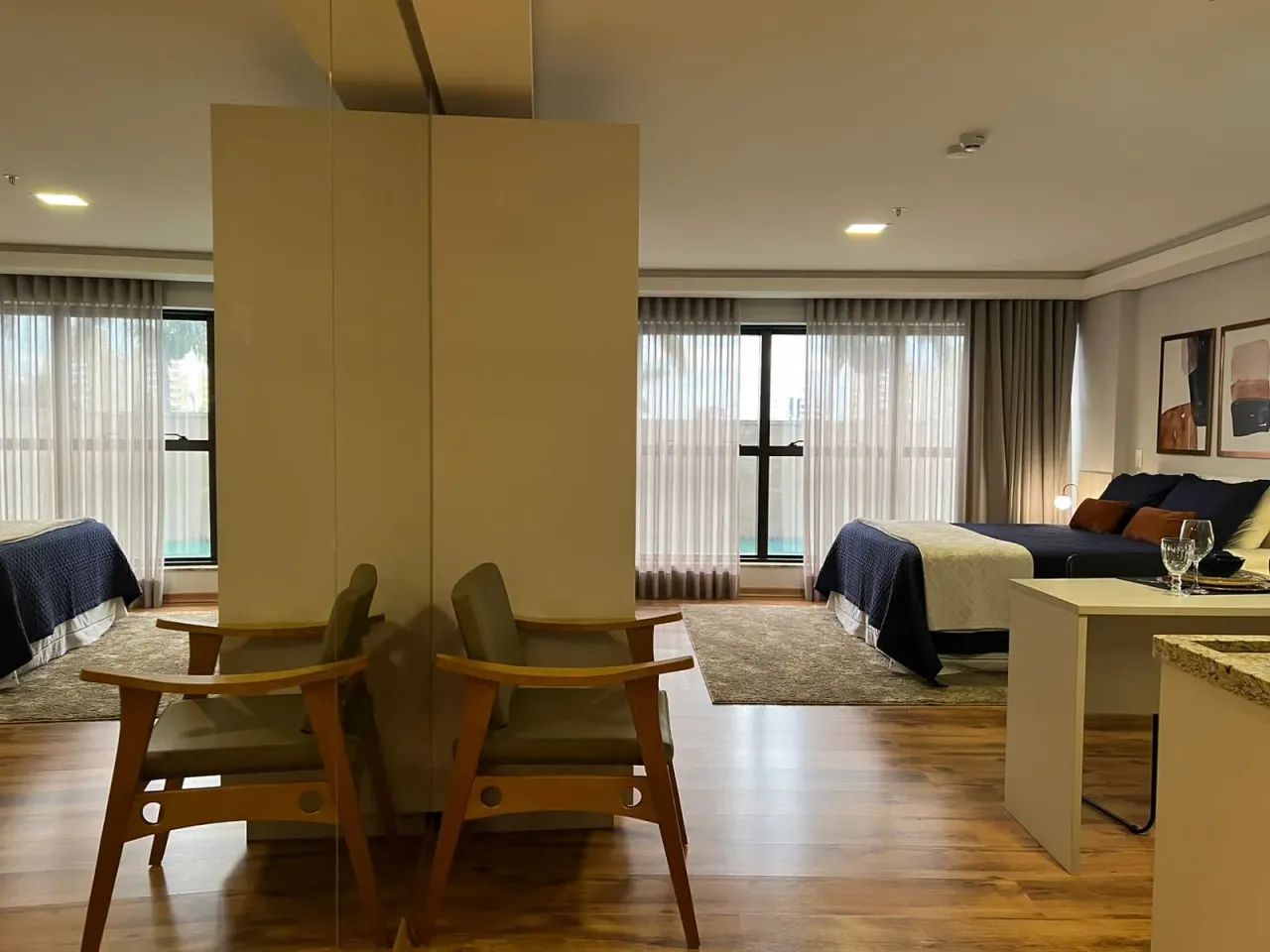 Flat Suíte Confortável com Cama Queen e Cozinha Americana - Foto 3