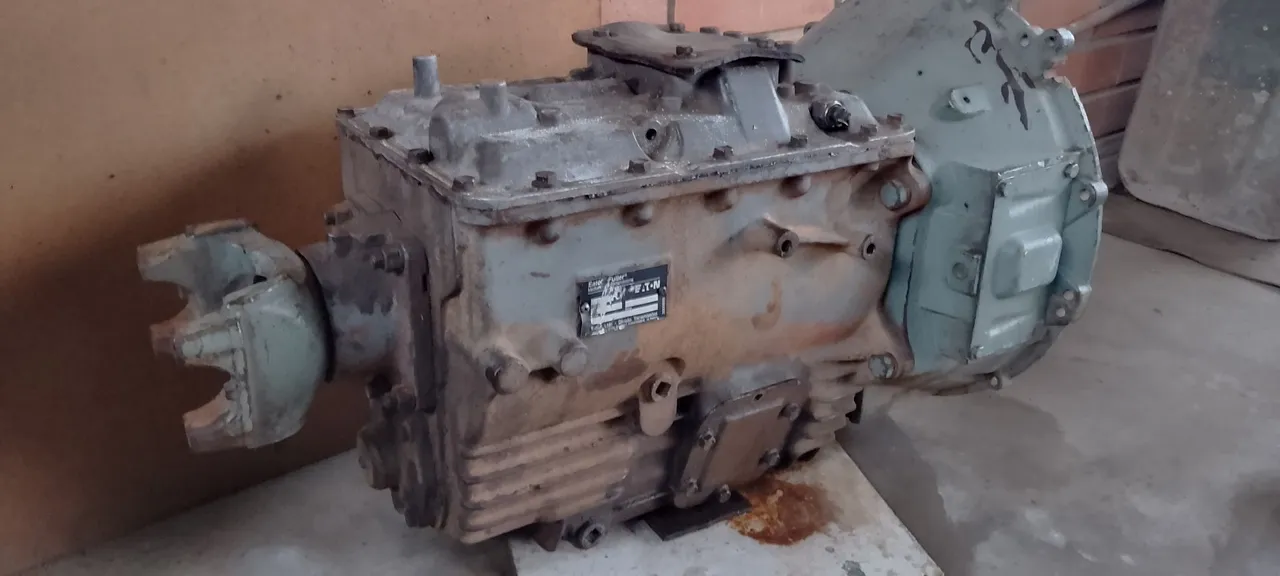 Caixa de Câmbio Eaton Fuller T-N