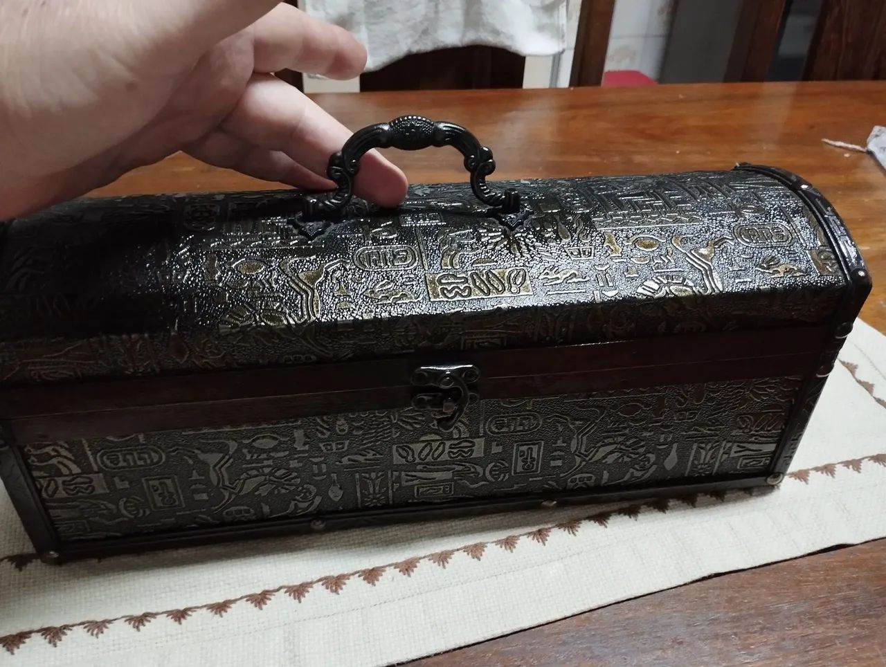 Porta Vinho Vintage com Acessórios (kit)