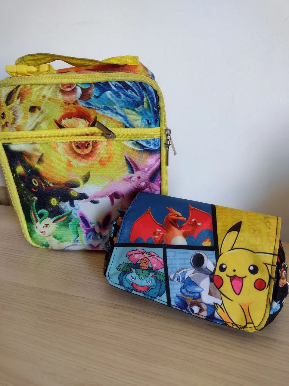 Lancheira e estojo Pokemon - kit