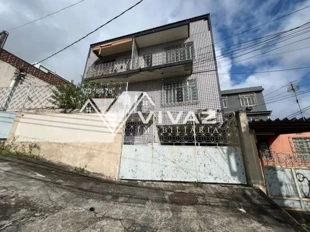 Excelente Apartamento Amplo com 02 Quartos e Vaga de Garagem