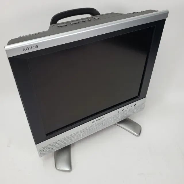 TV LCD SHARP AQUOS 20 POLEGADAS - ÓTIMA PARA RETROGAMES - JAPONESA