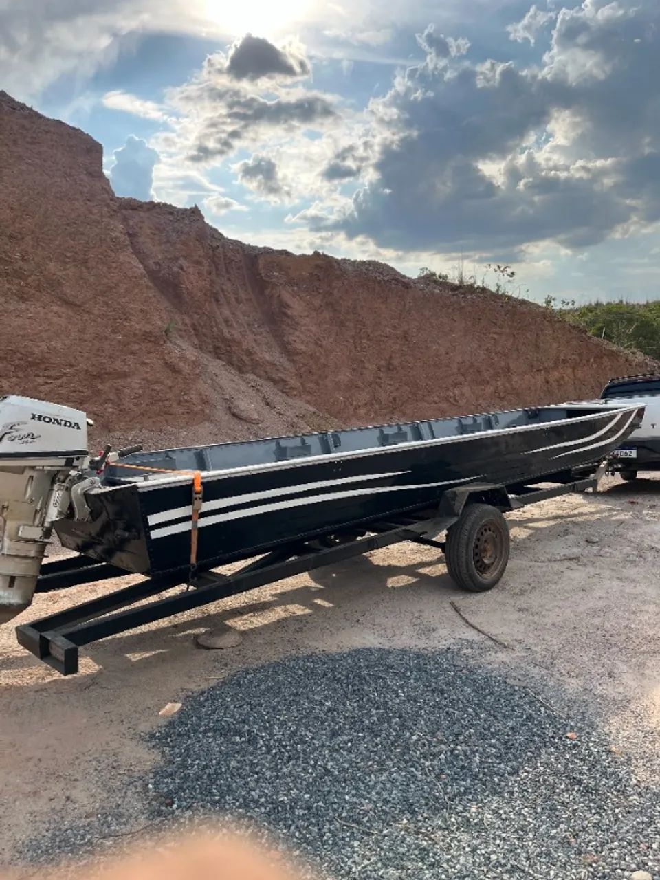 Canoa 6m + Carreta + Motor 15hp 4T