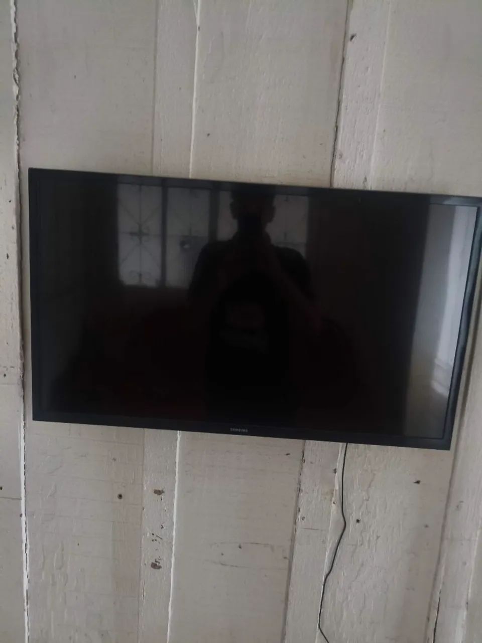 Vende se tv smart Samsung 32 polegadas nova  - Foto 4