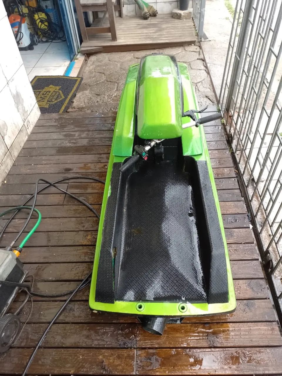 jet ski 