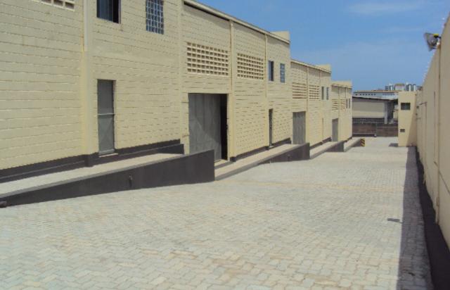 Cond. 1 loja e 4 Galpões de 2000m² Novos. Lauro de Freitas