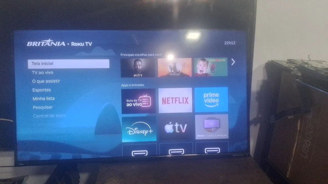 Smart tv britania 40 polegadas, funcionando tudo perfeitamente,  pode testa - Foto 2