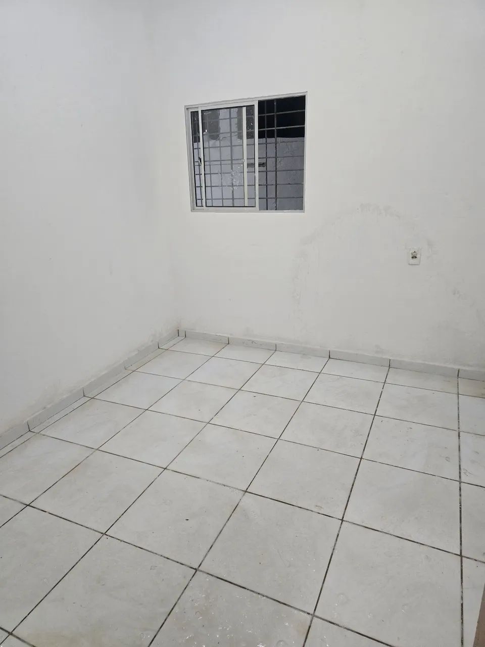 Alugo casa de 1 quarto.  - Foto 2