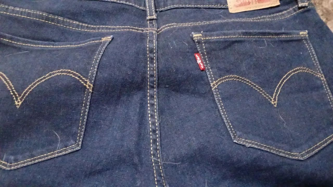 Calca Levis 