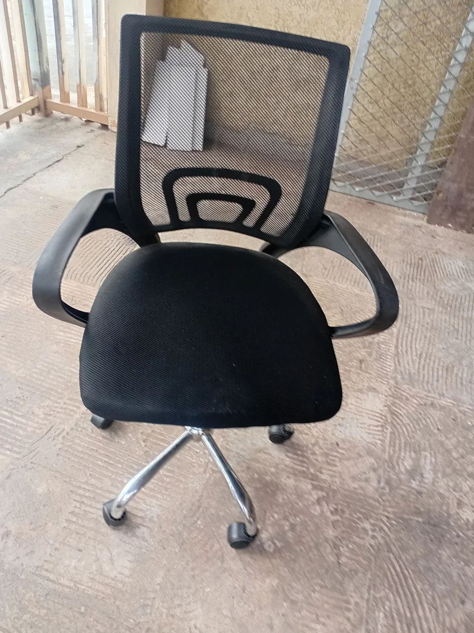 Cadeira de escritorio - Foto 2
