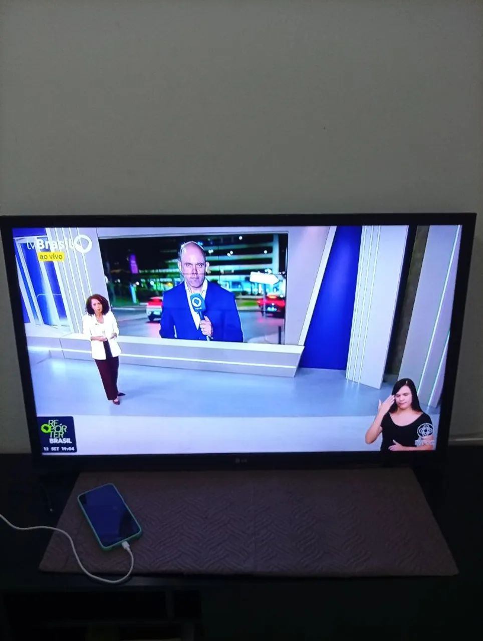 Tv LG Full HD internet HDMI USB ótima imagem controle  - Foto 5