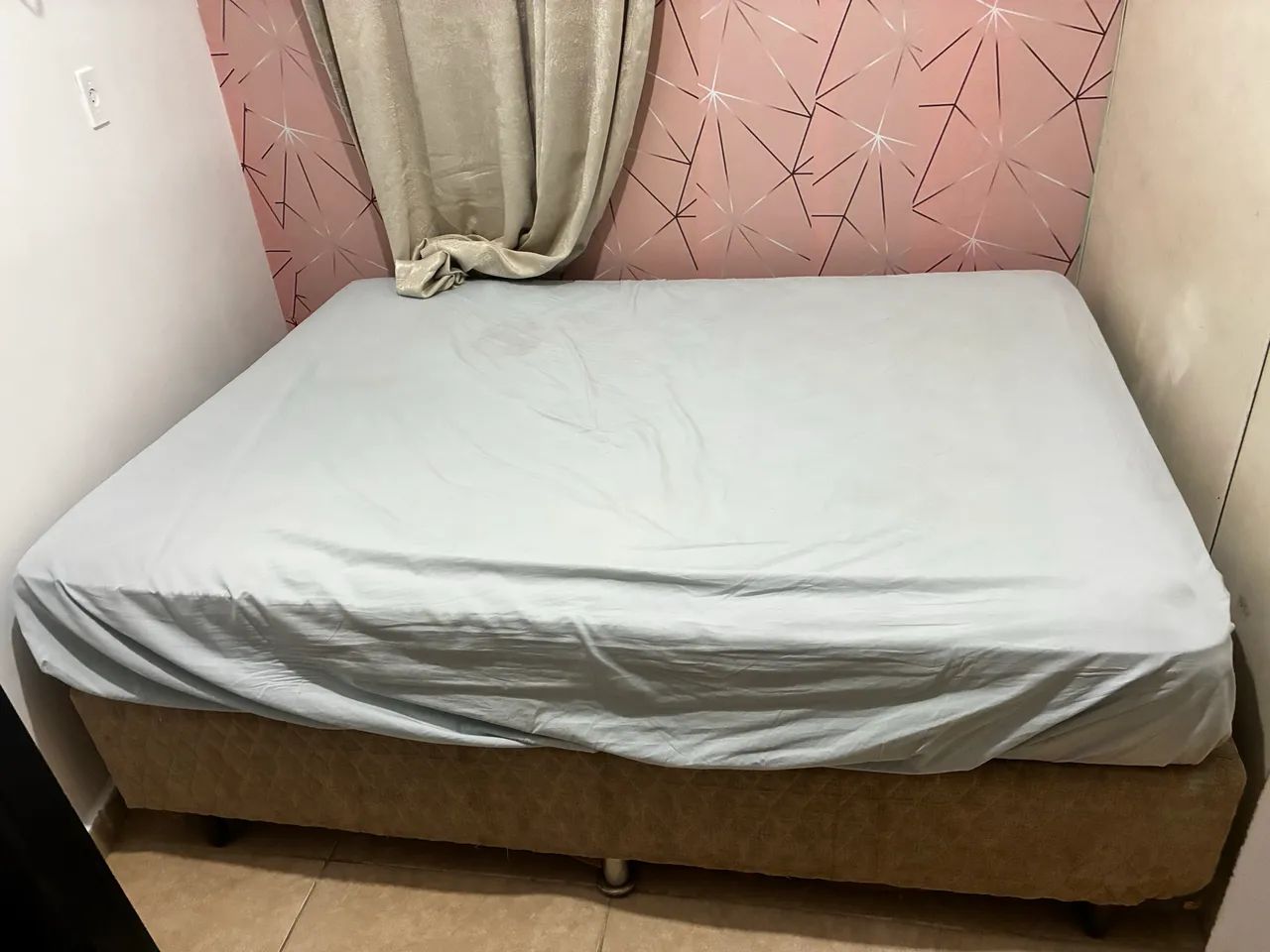 Vendo base e colchão de casal  - Foto 2