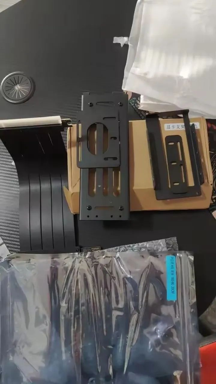 Extensor Riser PCIe 4.0 TISHRIC 20cm para Placa de Vídeo - Preto - Foto 2