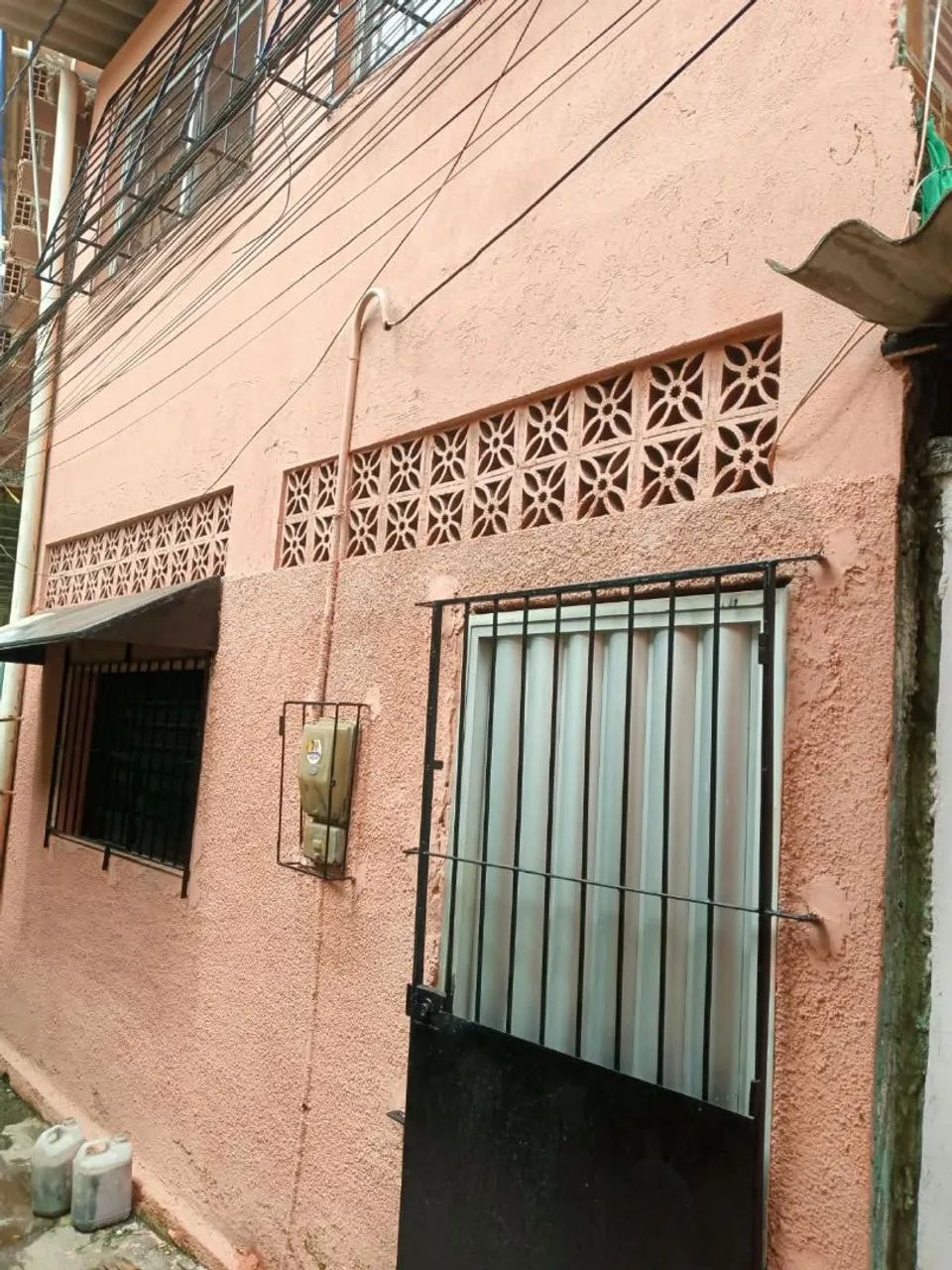 Aluga-se 