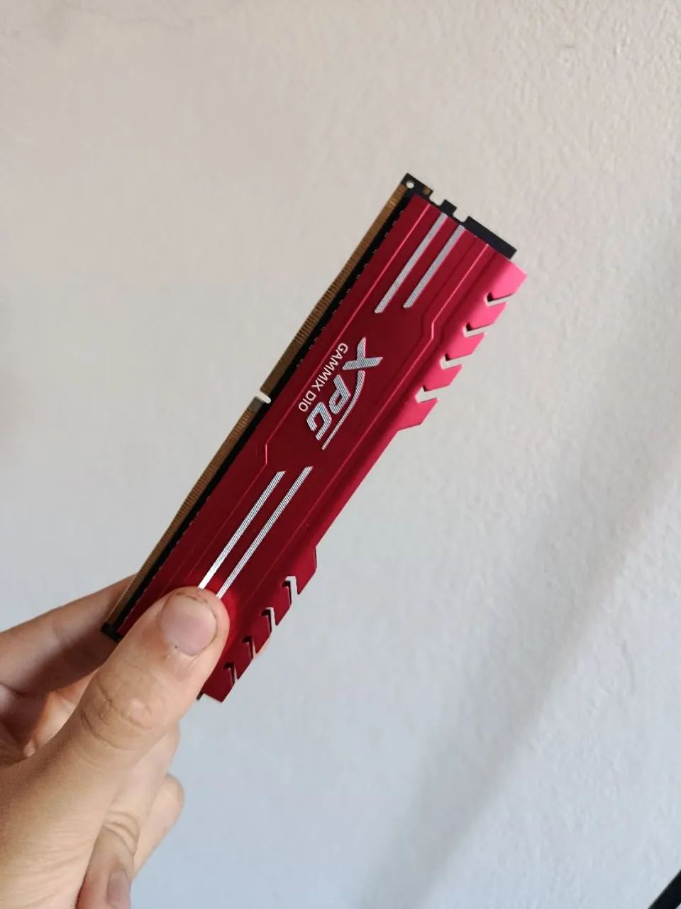 Memória RAM XPG Gammix D10 8GB DDR4 3200MHz CL16 Vermelha - Foto 2