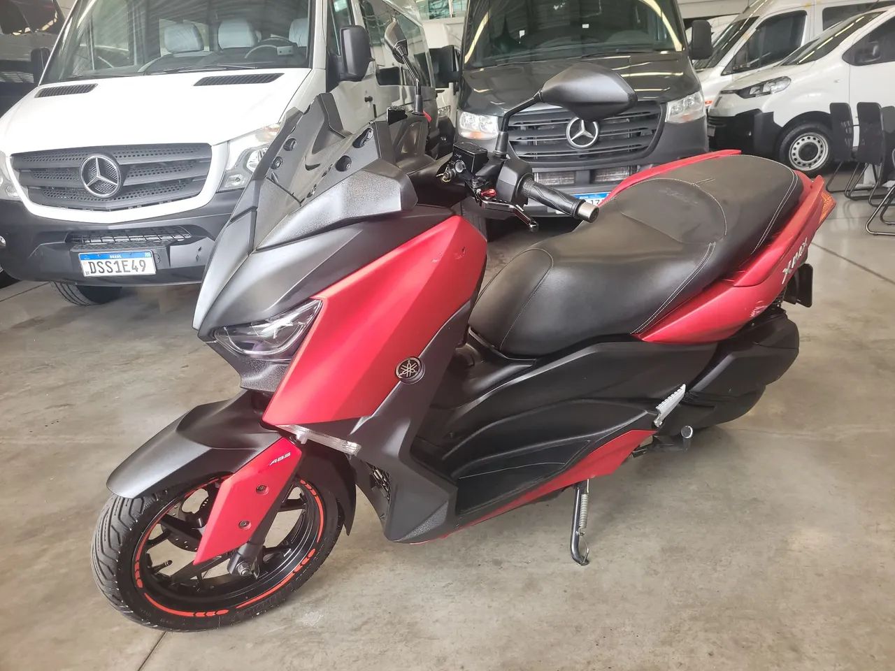Xmax 2021 km baixo