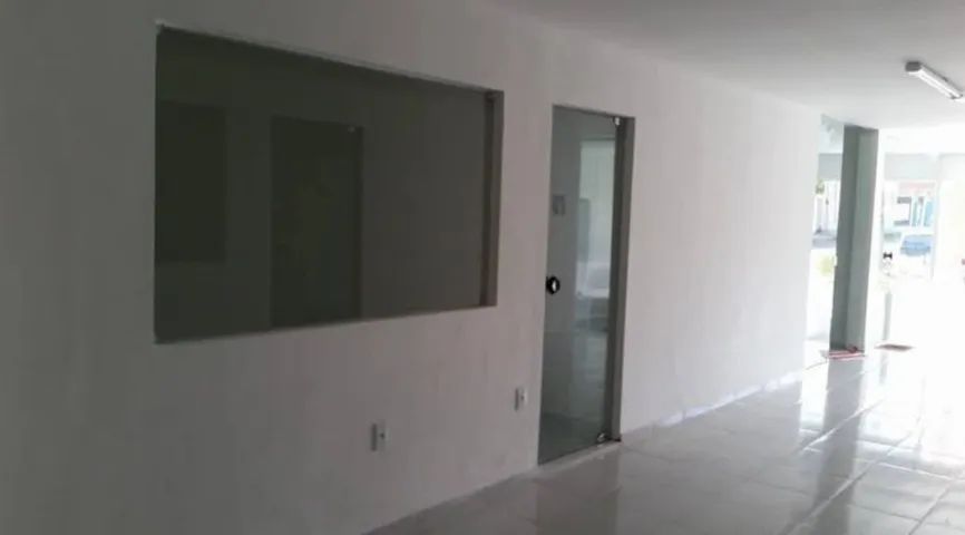 ALUGO SALA COMERCIAL EM FRENTE AO TRAUMINHA  - Foto 4