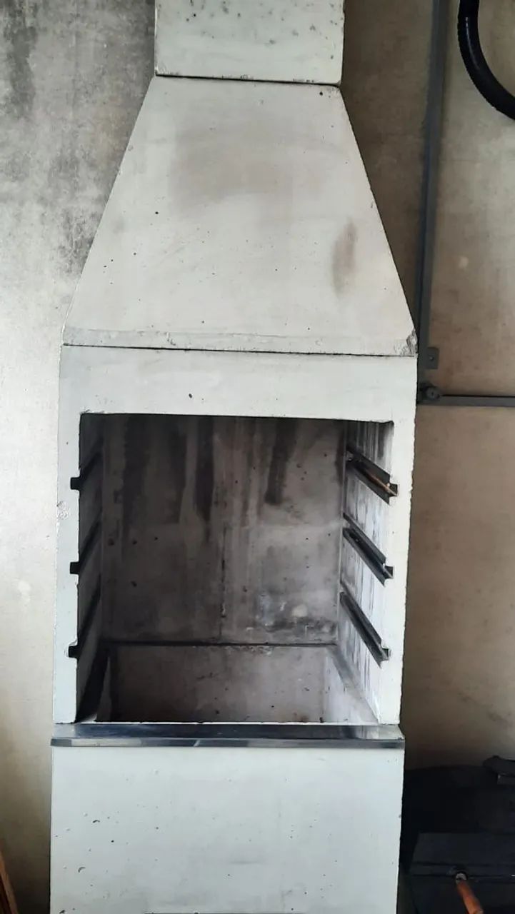 Churrasqueira de concreto com chaminé - Foto 3