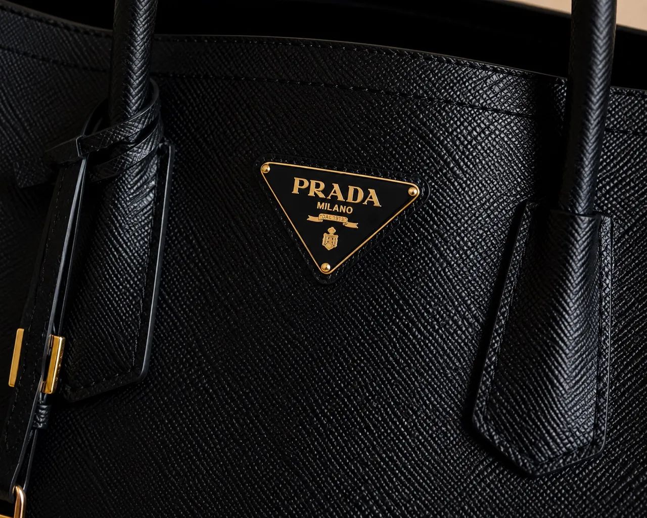 PRADA - Bolsa Tote Double Saffiano Medium Preta - Foto 5