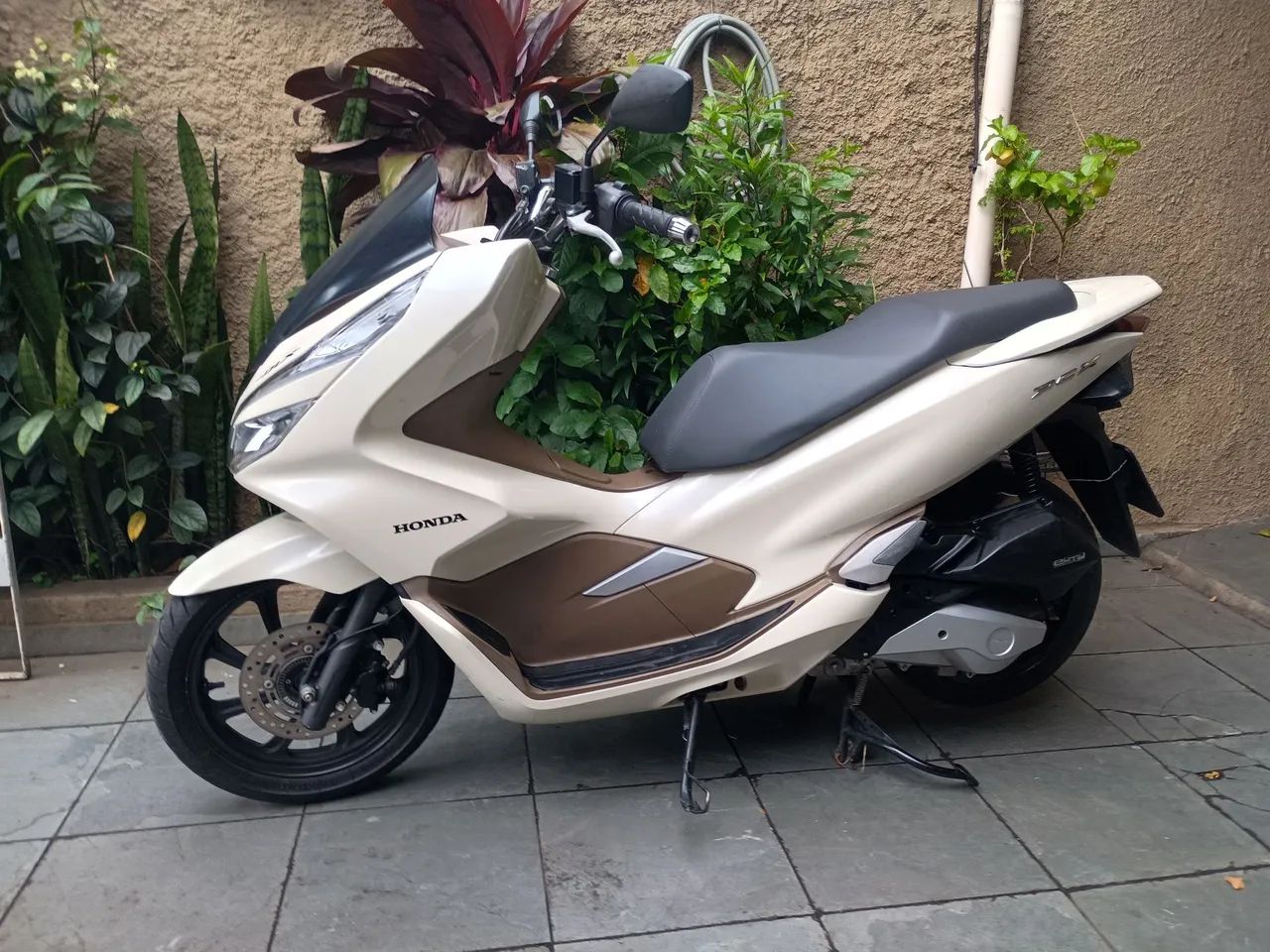 Honda PCX 150 DLX  - Foto 5
