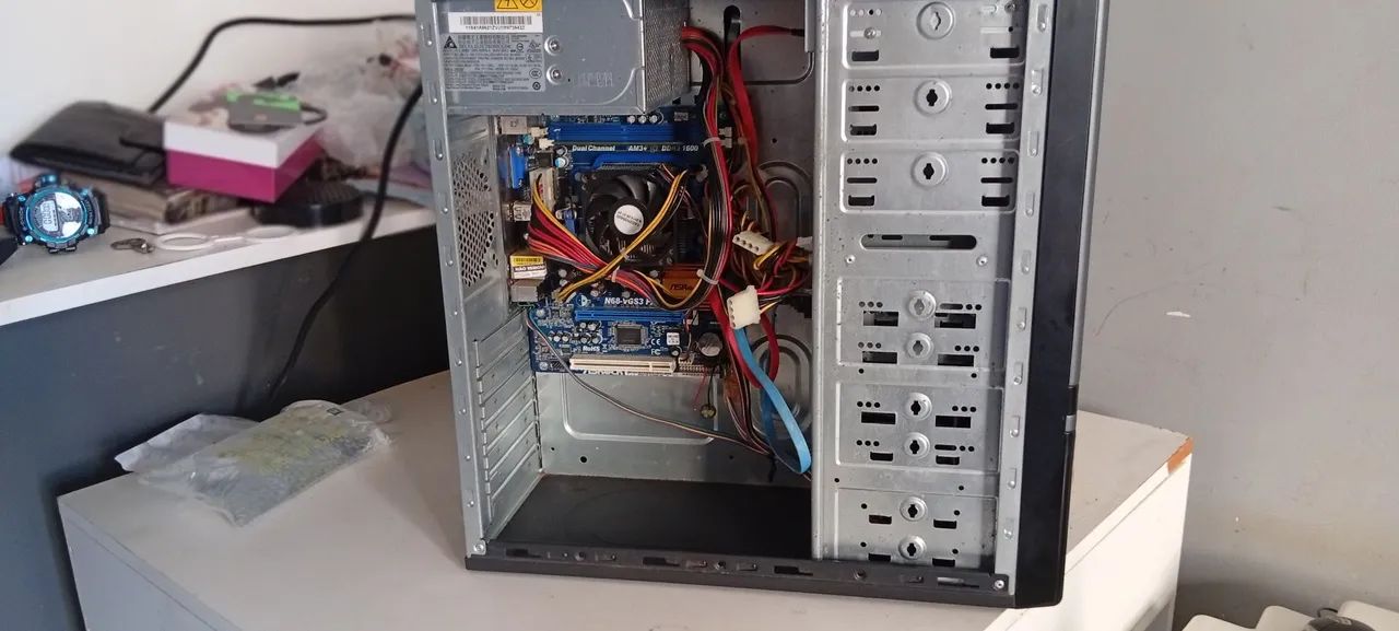 Vendo Pc antigo, teclado e mouse com fio  - Foto 3