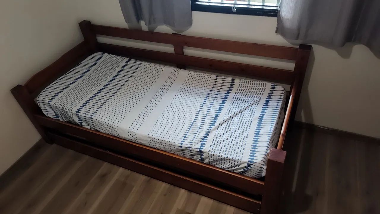 Bicama de Madeira Maciça com Cama Auxiliar - Muito Resistente - Foto 2