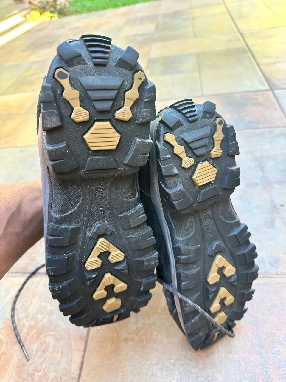 Bota Quechua Forclaz 500 NOVA