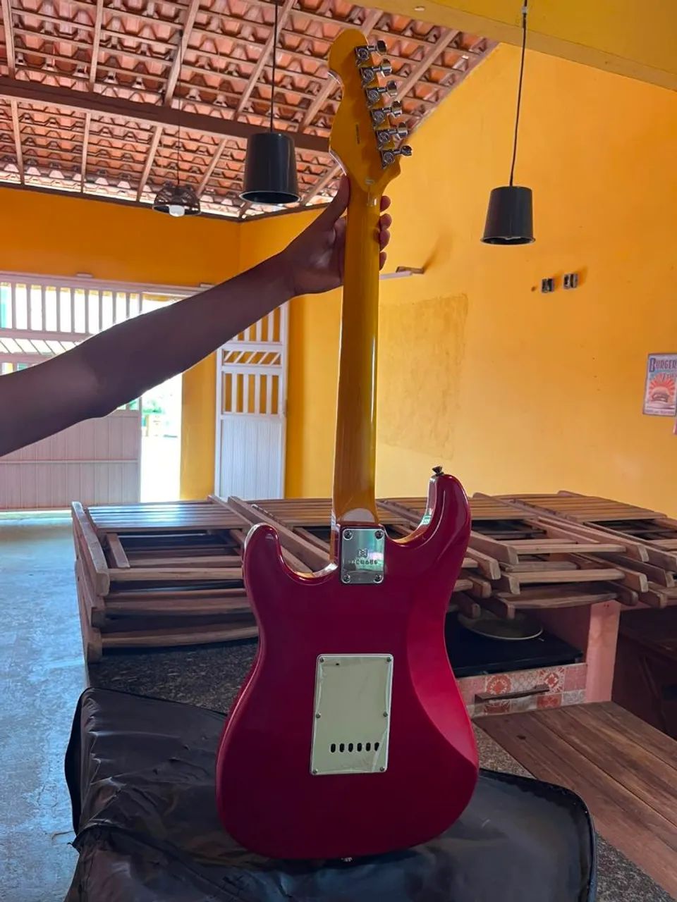 Guitarra Michael sem marca de uso  - Foto 4