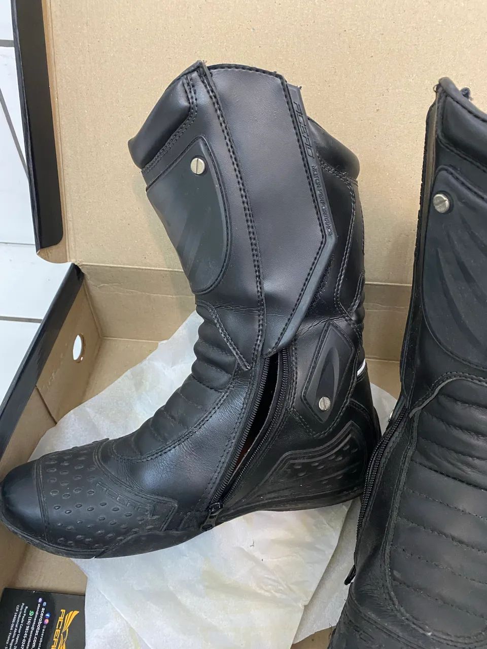 VENDO BOTA MOTOCICLISMO - Foto 2