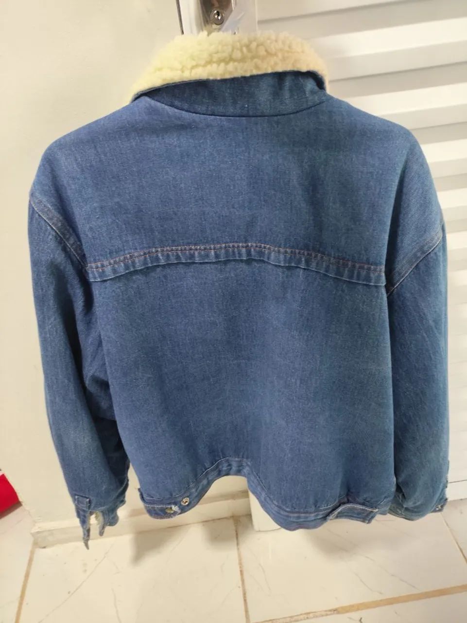 Jaqueta Jeans Forrada Peluciada - Foto 2