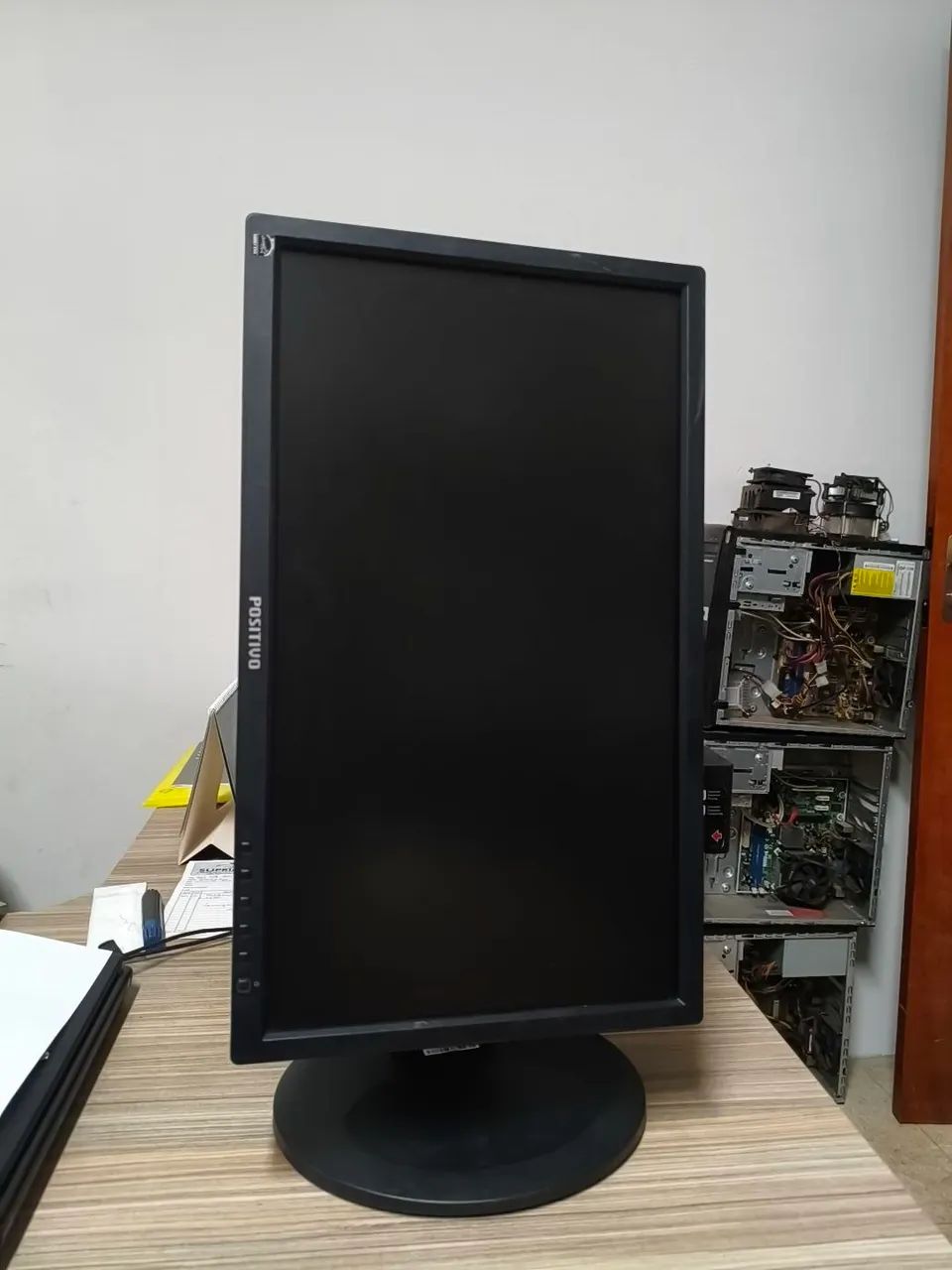 Monitor positivo 20" tela rotativa - Foto 2