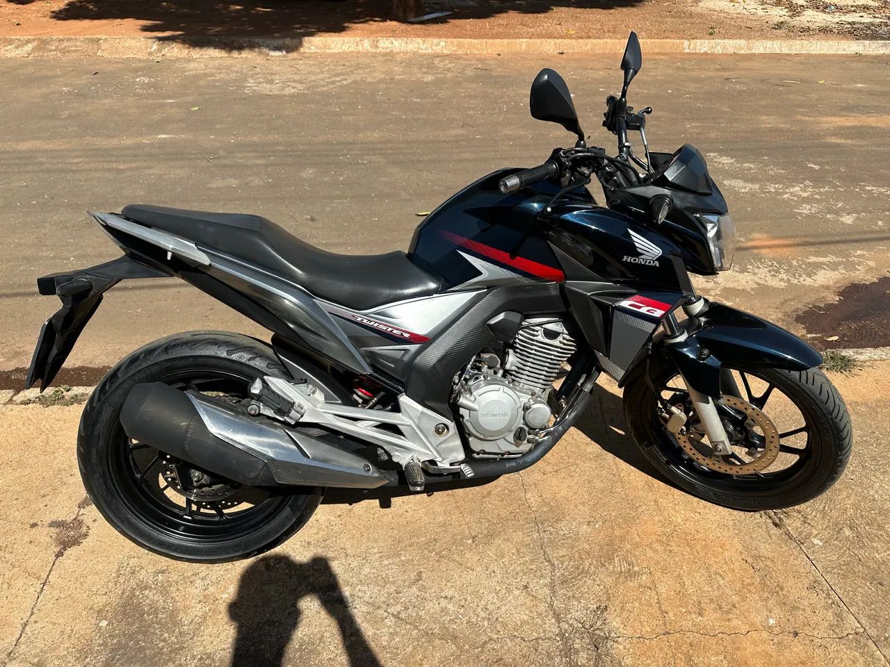CB 250 TUWISTER  - Foto 4