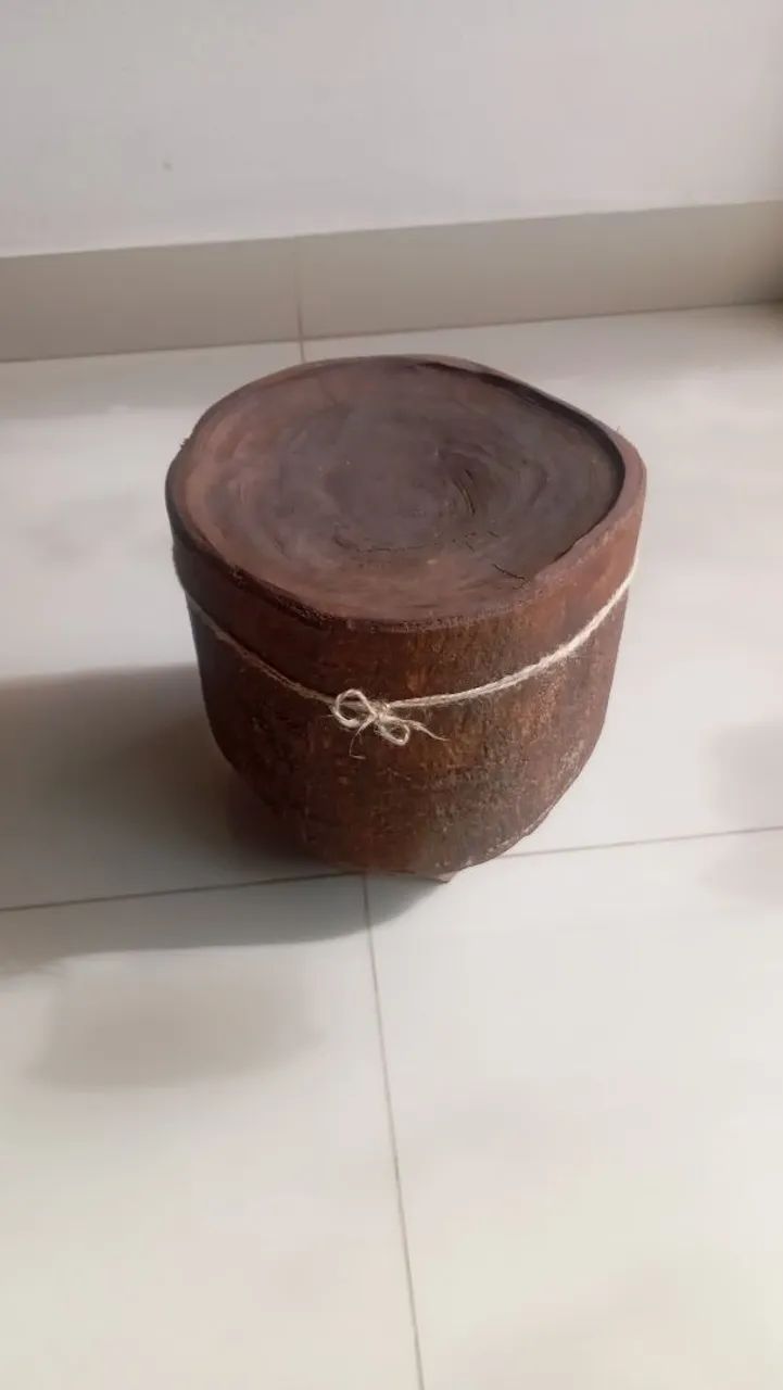 Aparador em tronco 