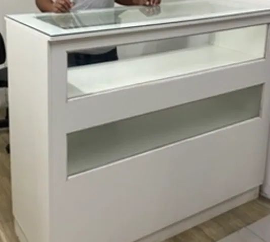 Bancada grande de atendimento 