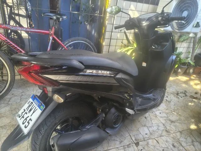 VENDE-SE MOTO AUTOMÁTICA QUITADA - Foto 4