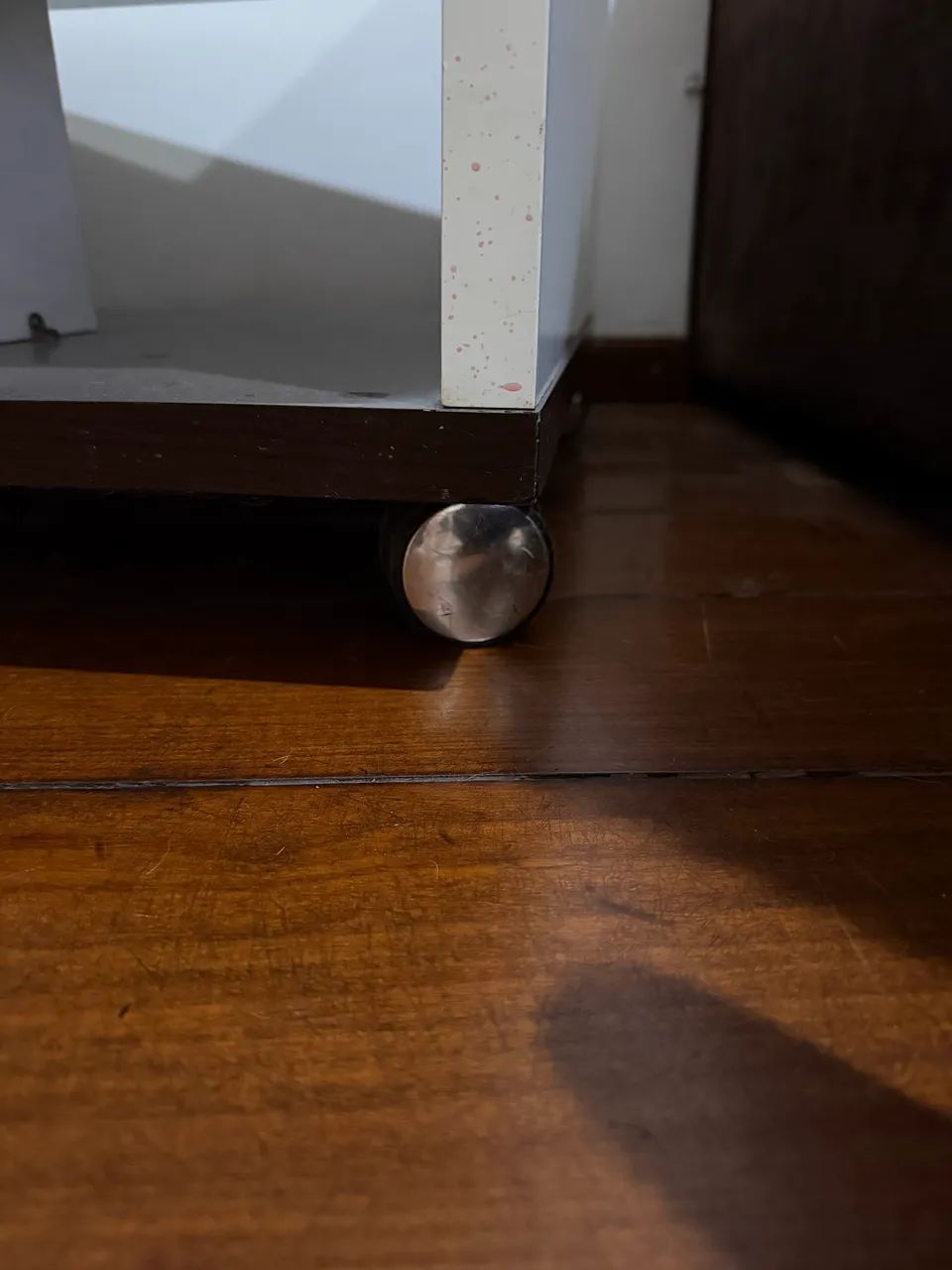 Mesa de Centro com Rodízios e Tampo Decorativo - Foto 4