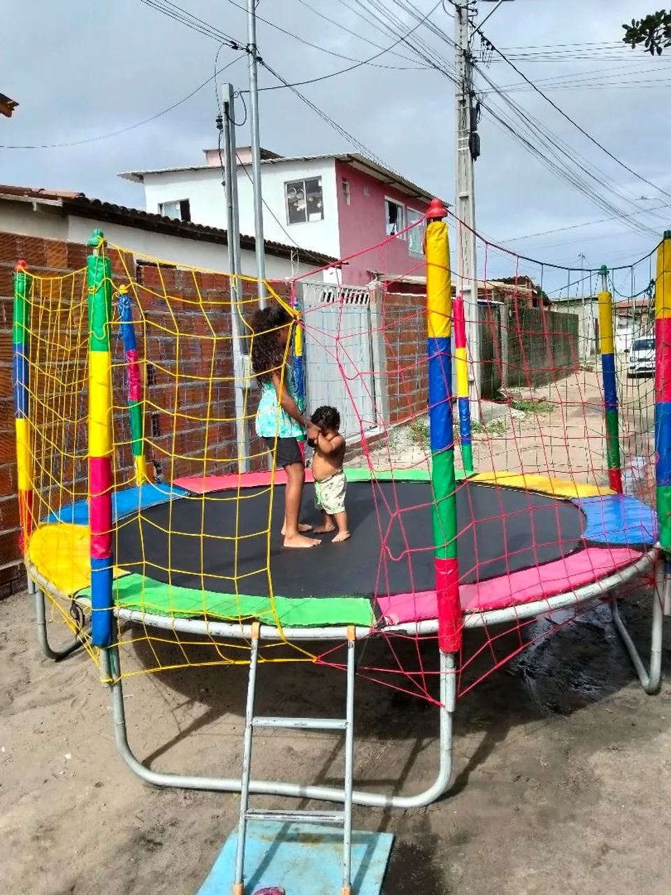 Pula pula pra locaç ão  - Foto 2