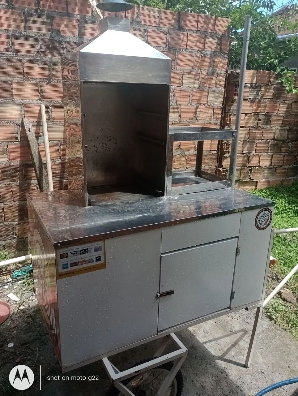 Vendo carrinho inox pra vender churrasco  - Foto 2