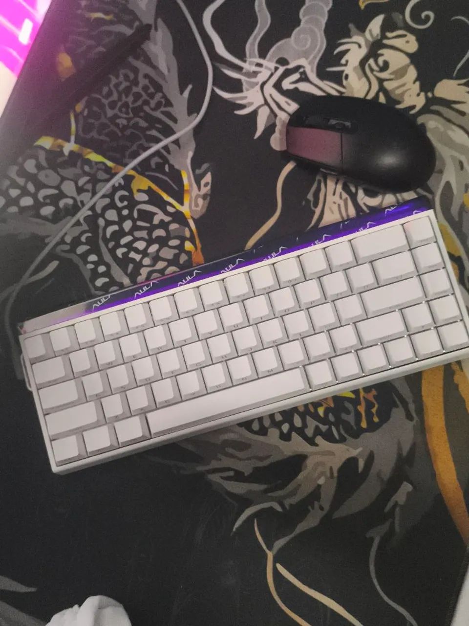 Teclado magnético Aula Hero68 e mouse Logitech G305