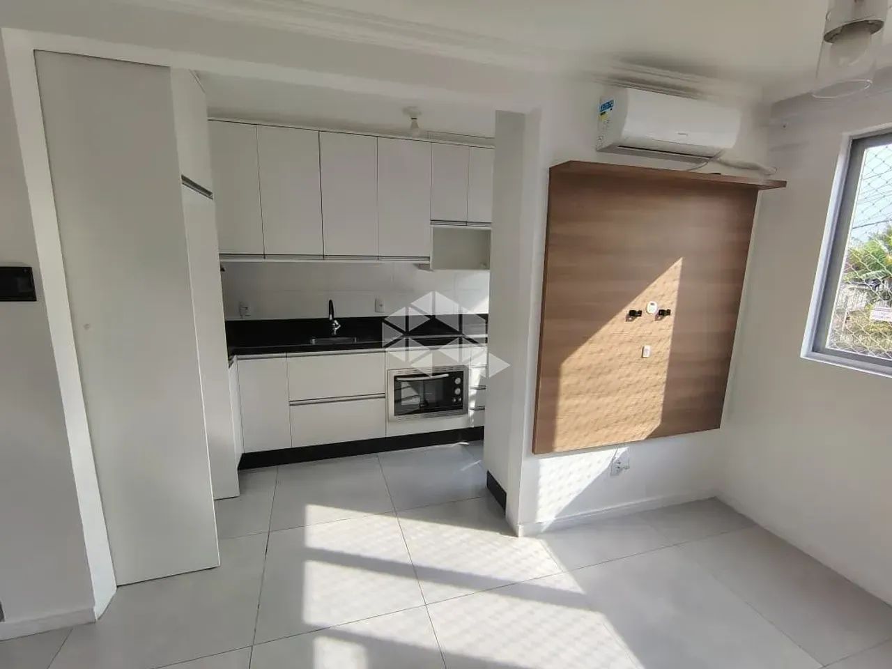 APARTAMENTO SEMIMOBILIADO COM 3 DORMITÓRIOS NO JARDIM ATLÂNTICO FLORIANÓPOLIS