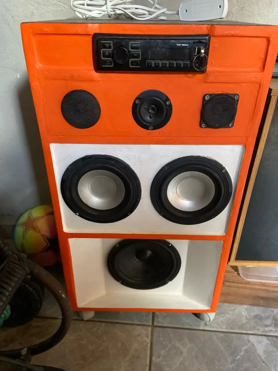 Caixa de som bob e caixa de som Bluetooth 
