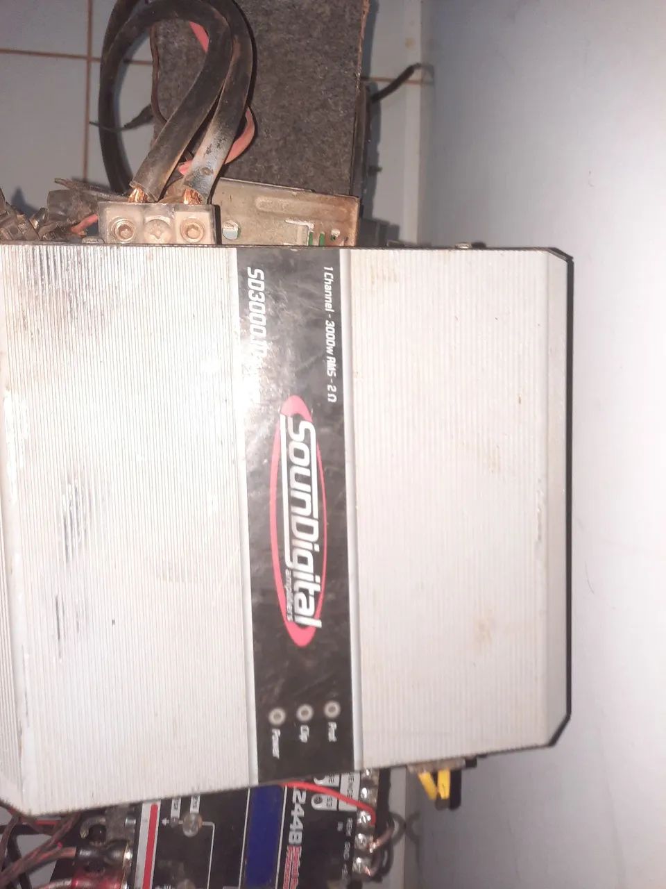 Vende-se somdigital  3000 rms 2 ohms