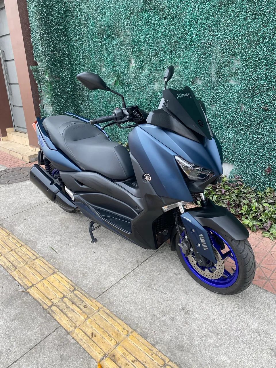 YAMAHA X-MAX 250 - Foto 2