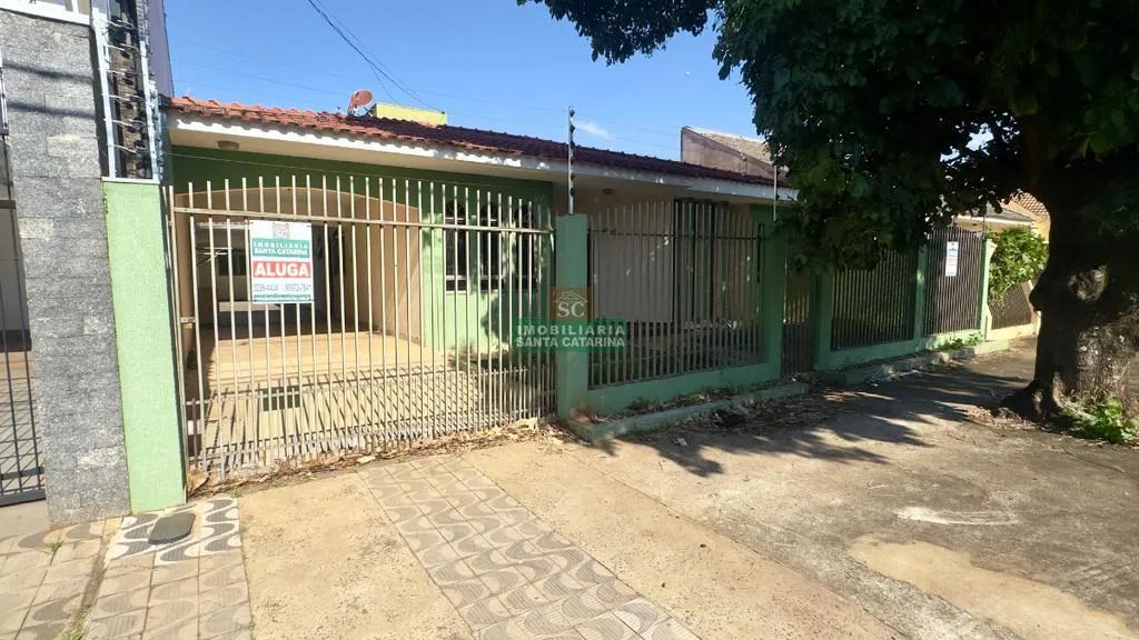 Casa para alugar em Maringá, Parque Residencial Cidade Nova, com 5 quartos, com 256 m² - Foto 2