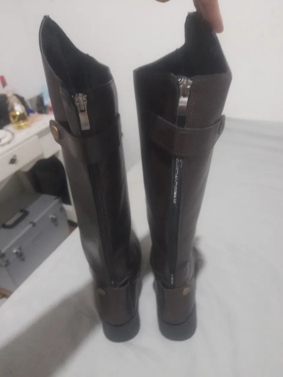 Bota novíssima nunca usada - Foto 2