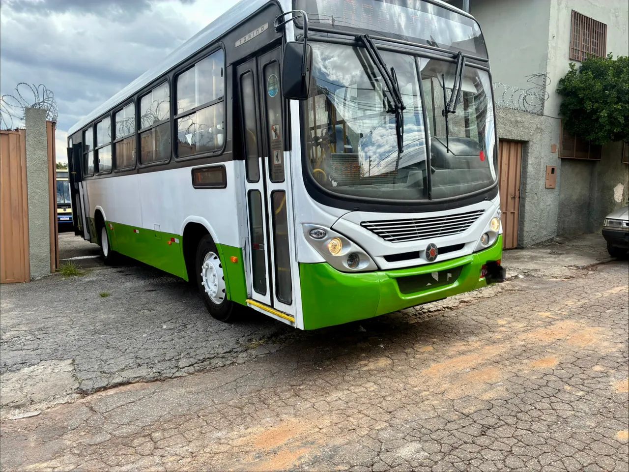 Torino ano 2013 Mercedes 1519 - Foto 5