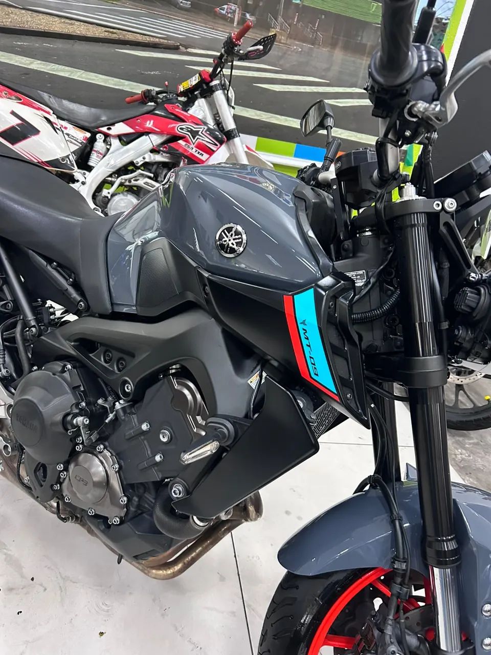 YAMAHA MT-09 - Foto 2