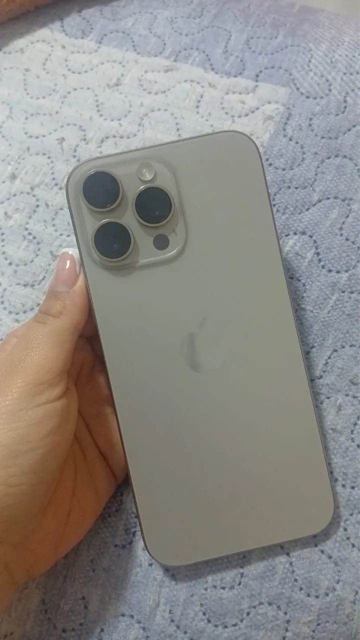 iPhone 16 pro max - Foto 2